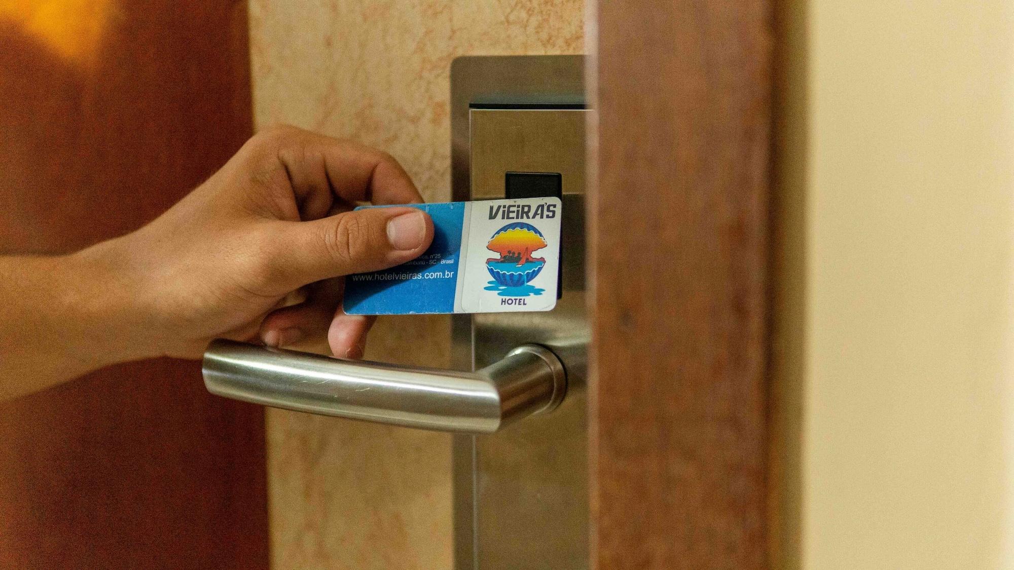 Hotel Vieiras Balneário Camboriú エクステリア 写真