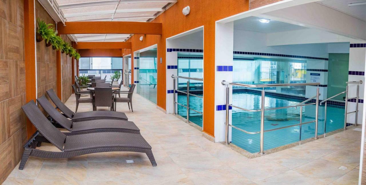 Hotel Vieiras Balneário Camboriú エクステリア 写真